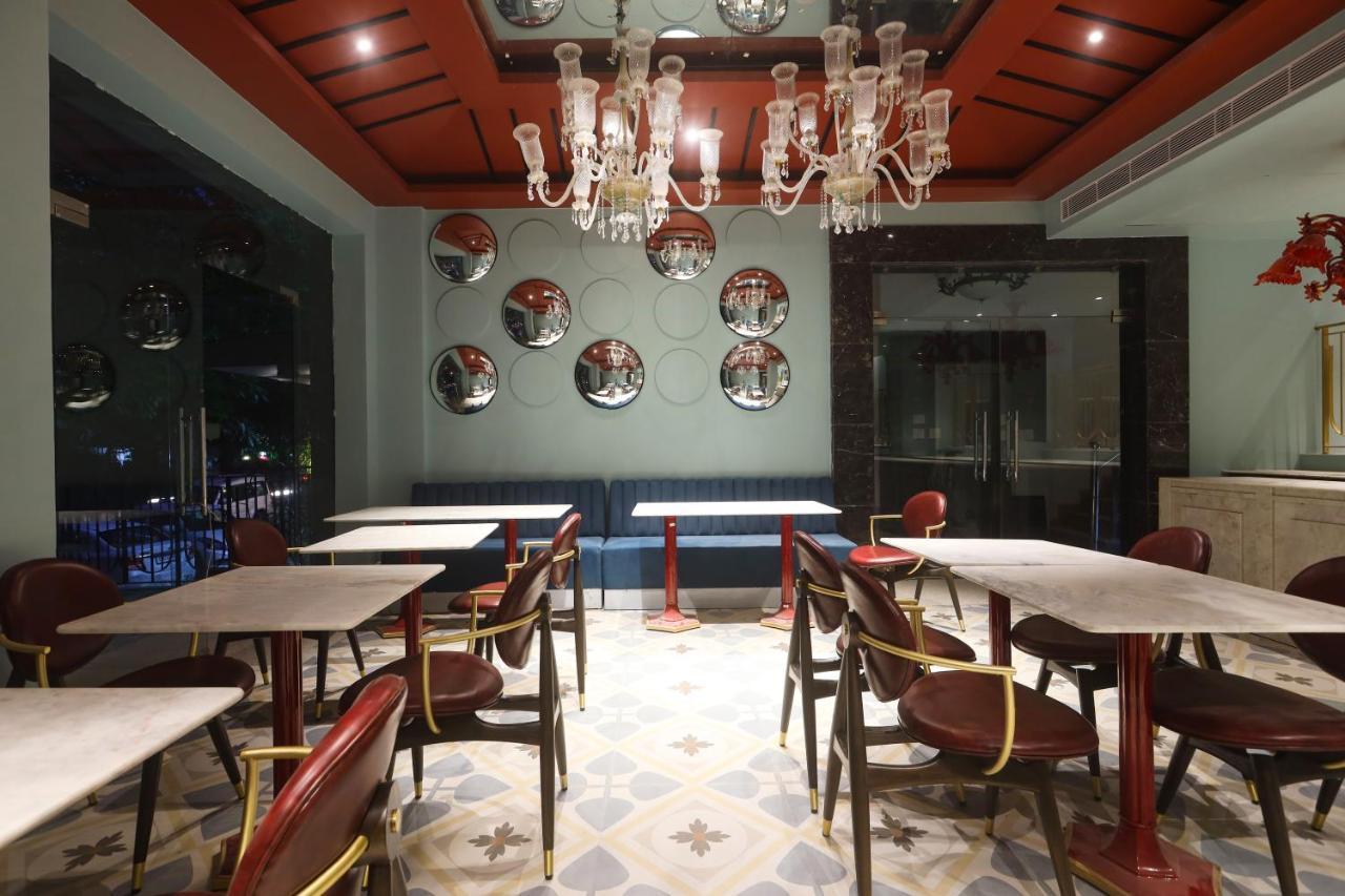 The Saga Hotel New Delhi Eksteriør bilde
