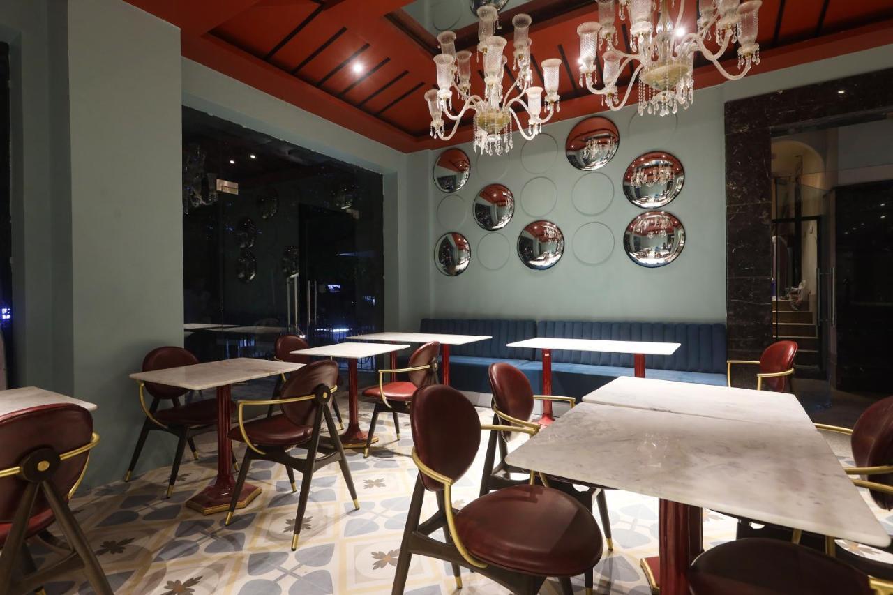 The Saga Hotel New Delhi Eksteriør bilde