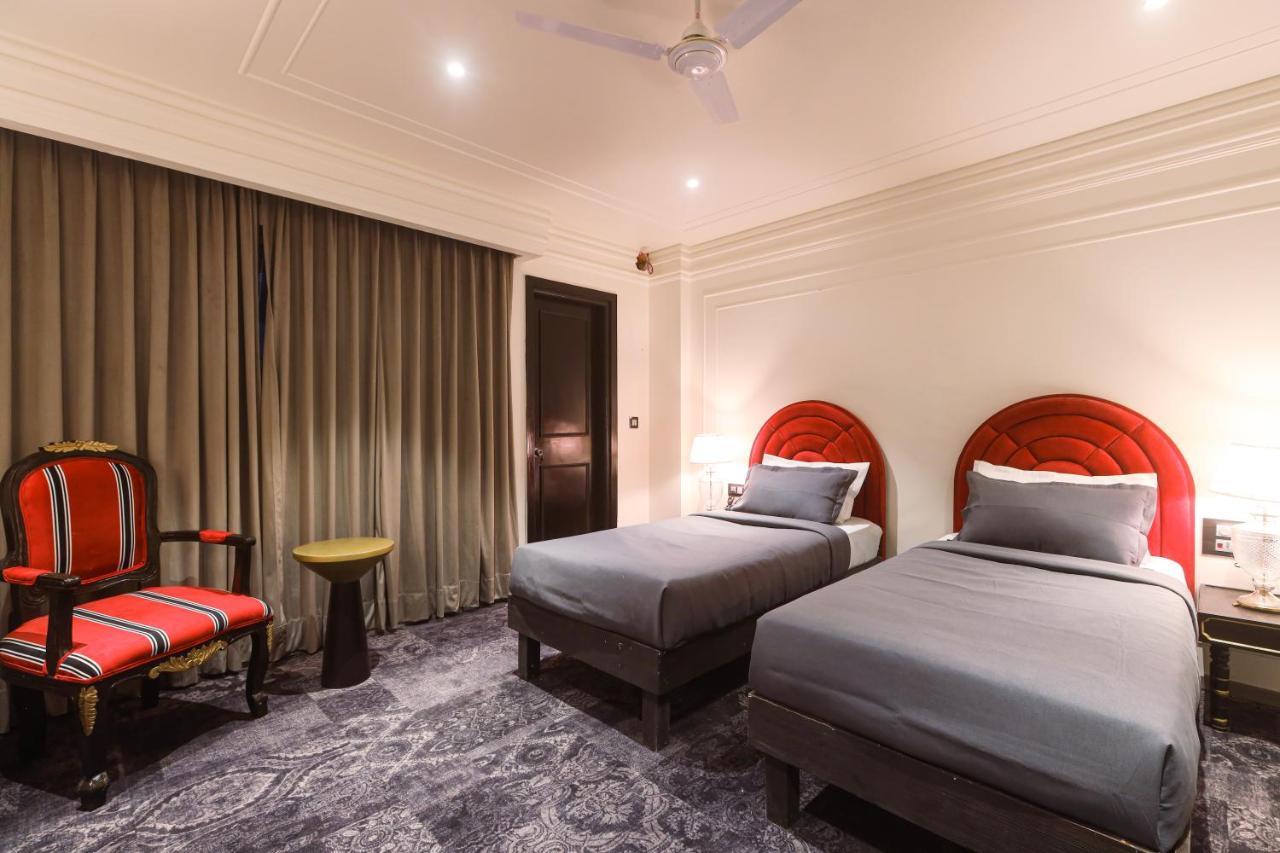 The Saga Hotel New Delhi Eksteriør bilde